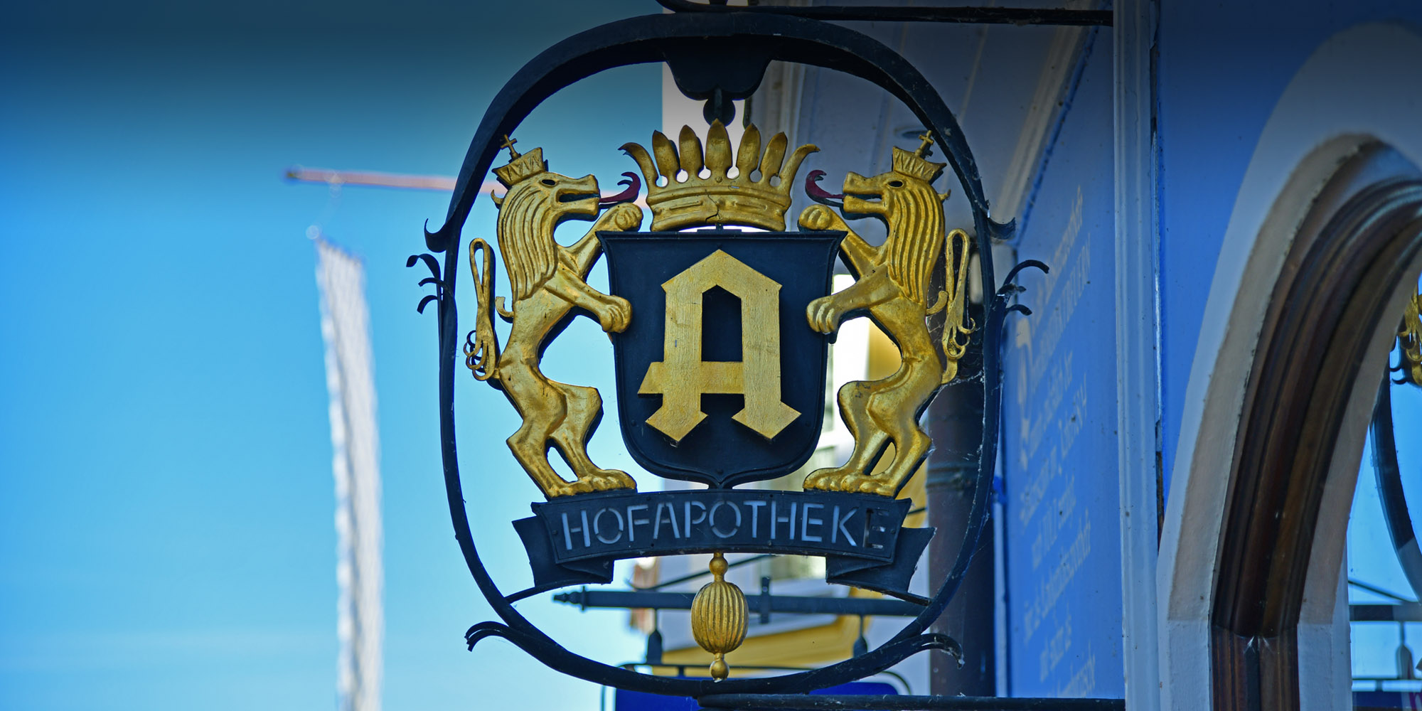 Wappen der Alten Hof Apotheke in Bad Tölz