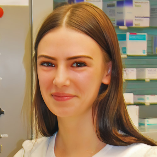 Lara Janik, PKA Alte Hof Apotheke